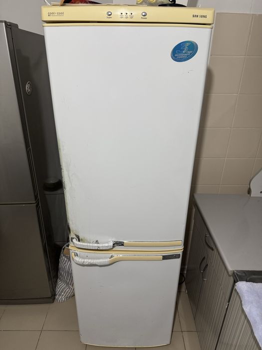Холодильник samsung