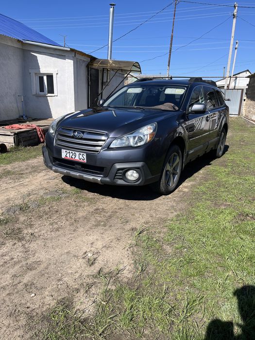 Автомобиль субару аутбек