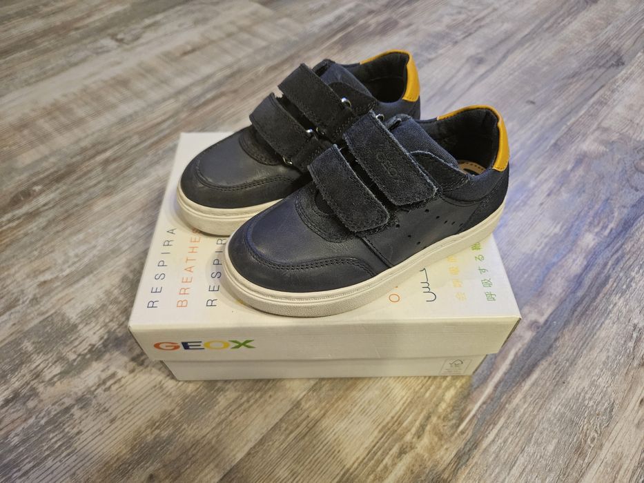 Детски обувки Geox 25 номер