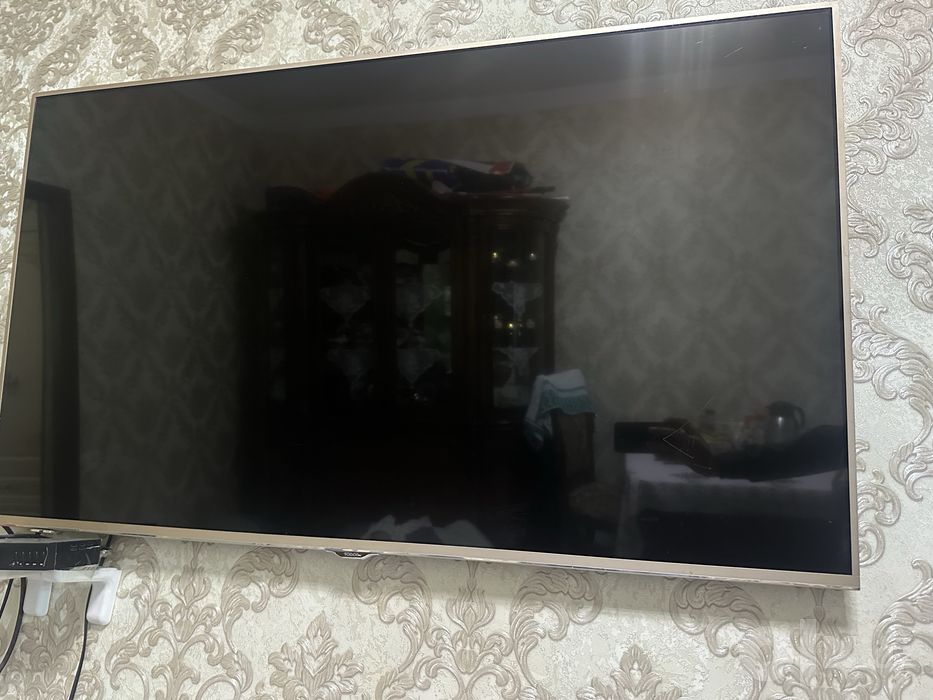 Roison televizor 55 talik