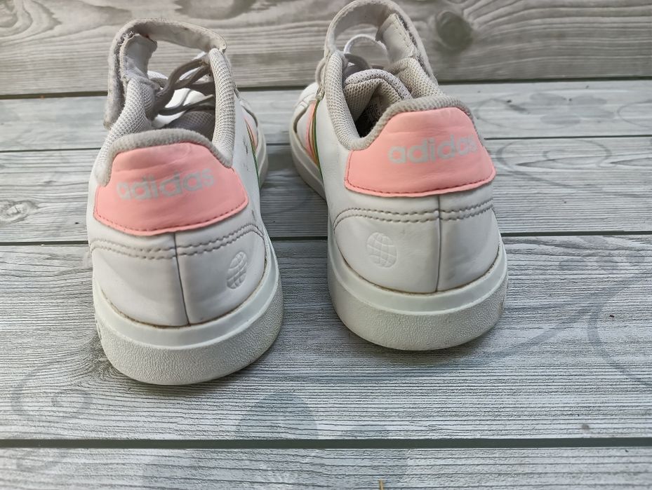 Adidas N 33 маратонки за момиче