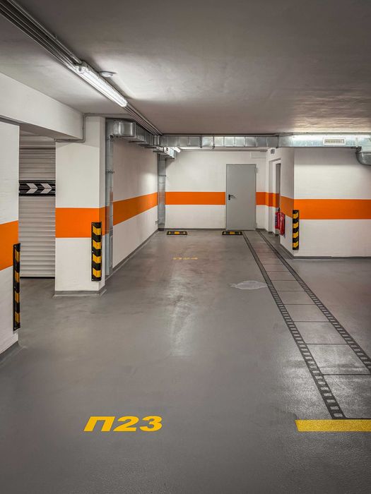 Дава се под наем Гараж / Паркомясто в Варна, Център - 17 кв.м за 38000 € - Снимка #1