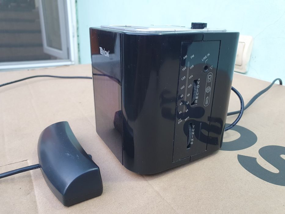 Проекционен Радиочасовник - Tevion с Радиосигнал и FM Радио !