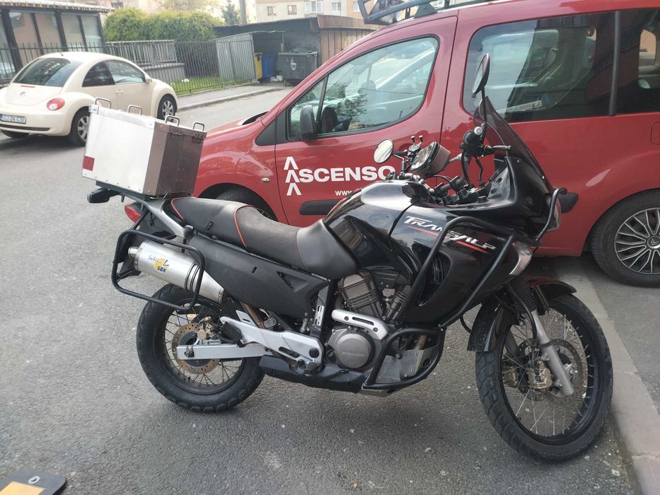 Vând honda transalp