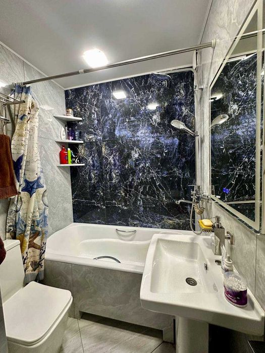 Срочно продается 4 комнатная квартира на Карасу-6 Авайхон