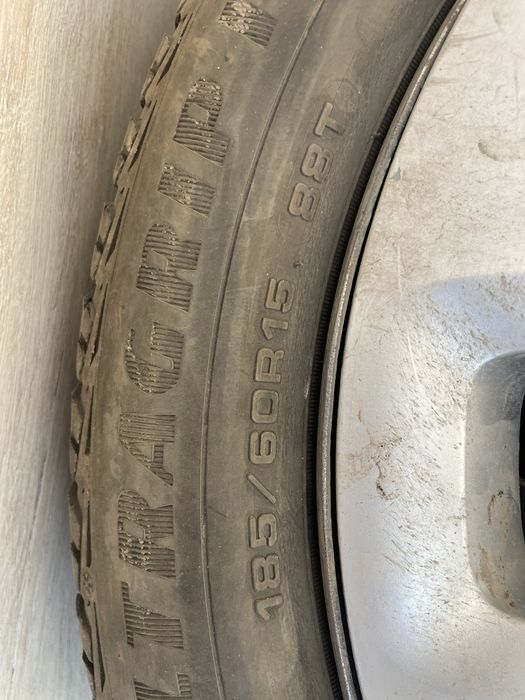 Продам шины зимние со штампами
