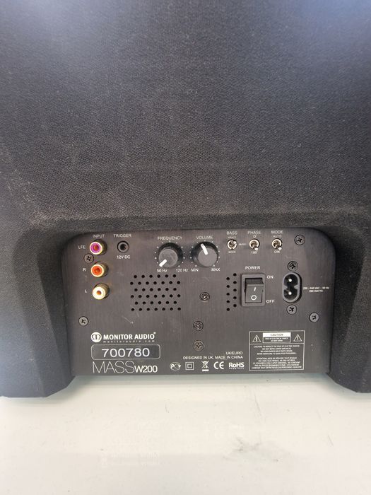 Amanet Vitan 107 Monitor Audio Mass w200