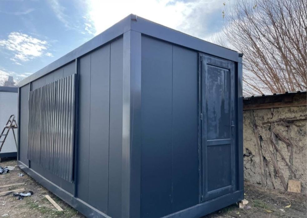 Containere modulare stil fast food