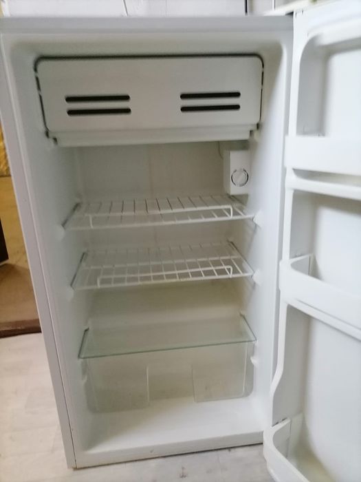 Холодильник маленький