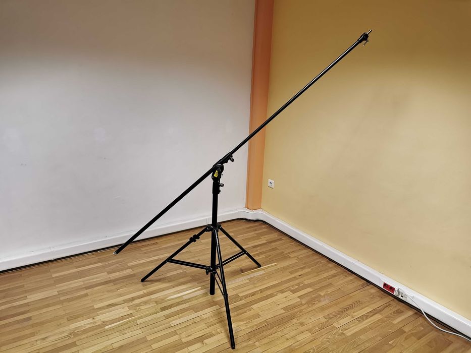 Multiblitz 420 NSB / Manfrotto 420 Combi Boom Stand статив с напречно рамо (жираф)