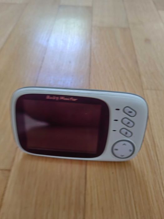 Baby monitor video cu camera si ecran pentru supravegherea bebelusilor