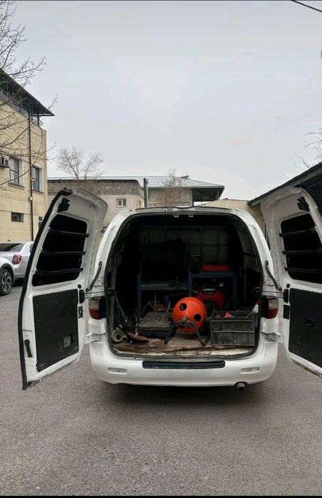 Сантехник от чистого канализация