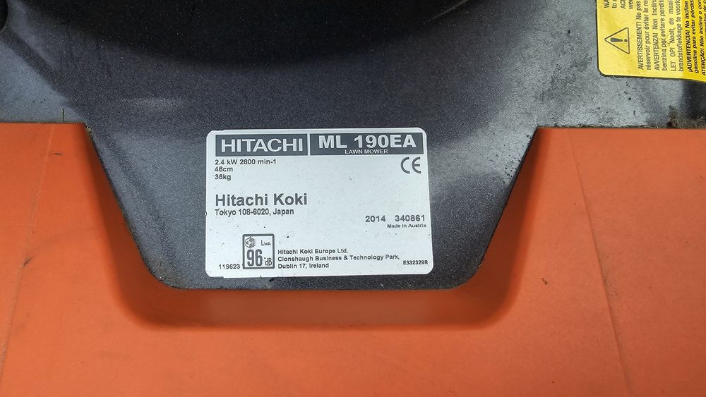 Masina tuns gazon Hitachi ML140E