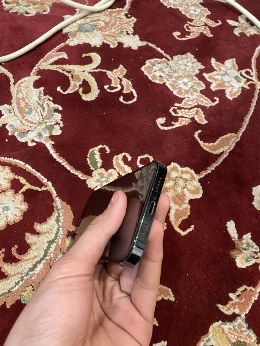 Продам айфон 12 про 256 гб срочно