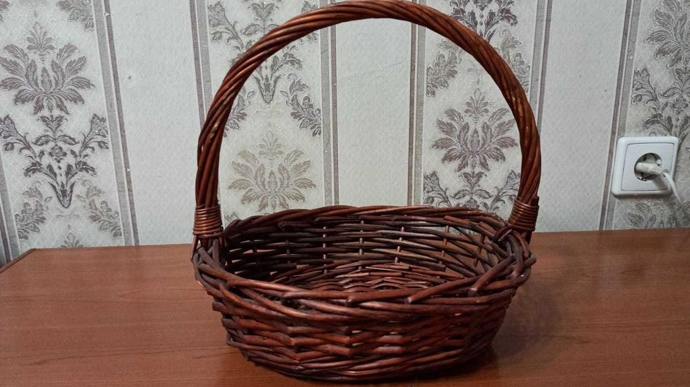 Корзинки плетеные