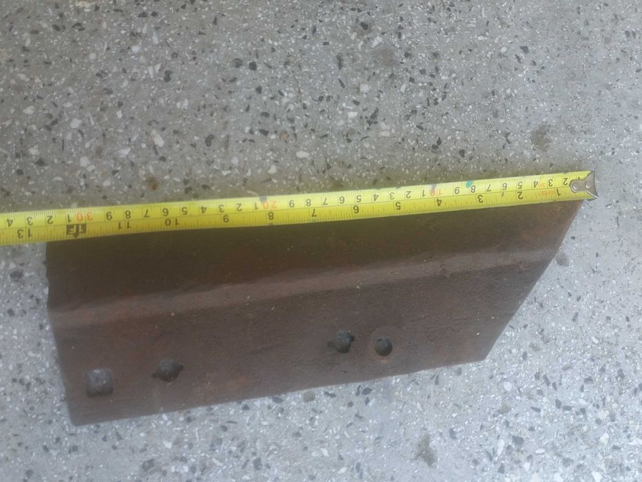 Лемежи,Сърпове,Клинове,Секачи,Ножици лозарски и за овце.