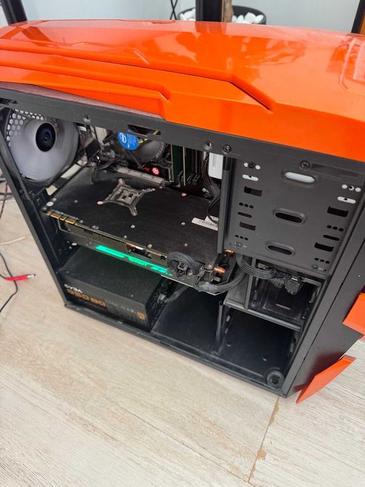 Геймърски компютър i7-7700 / GTX 1070 Ti / 16GB RAM / 3x SSD