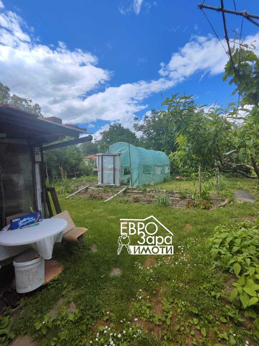 Масивна, обзаведена къща за продажба в с.Дълбоки