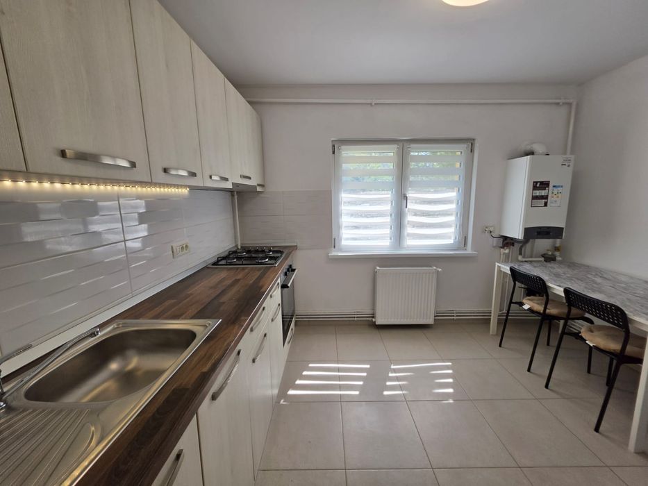 Garsonieră/Apartament 1 cameră decomandat cu loc de parcare