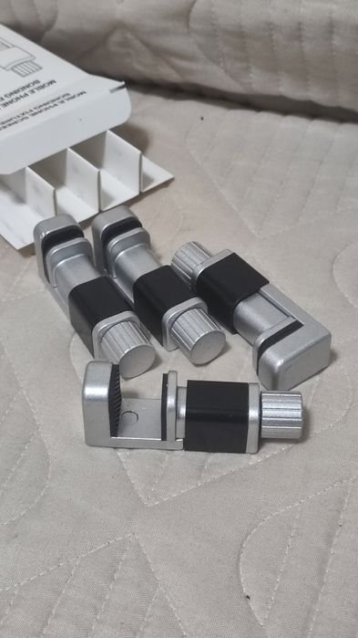 Зажим для телефона на ремонт