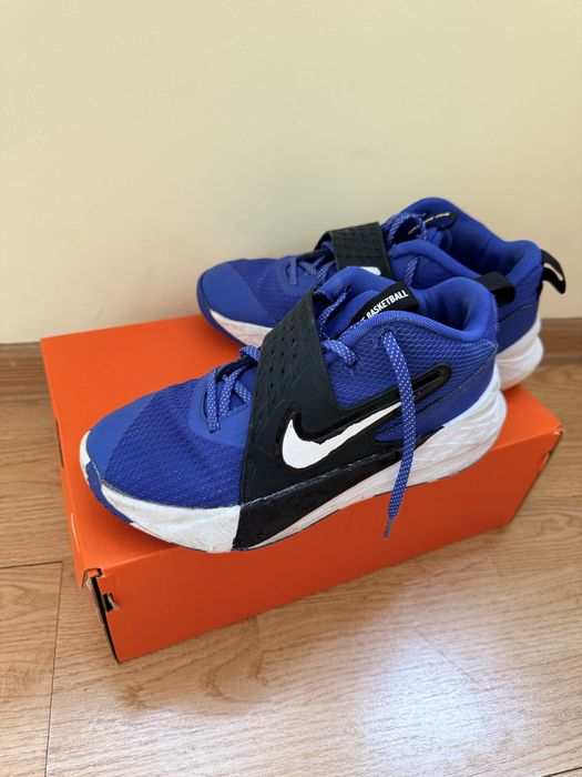 Маратонки Nike Basketball размер 37.5