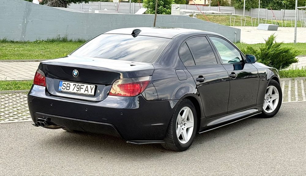 Vand sau schimb bmw e60 pachet M