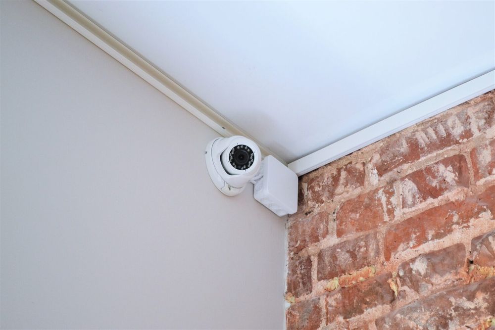 Камера и Домофон У́рнатиш, Установка 24/7