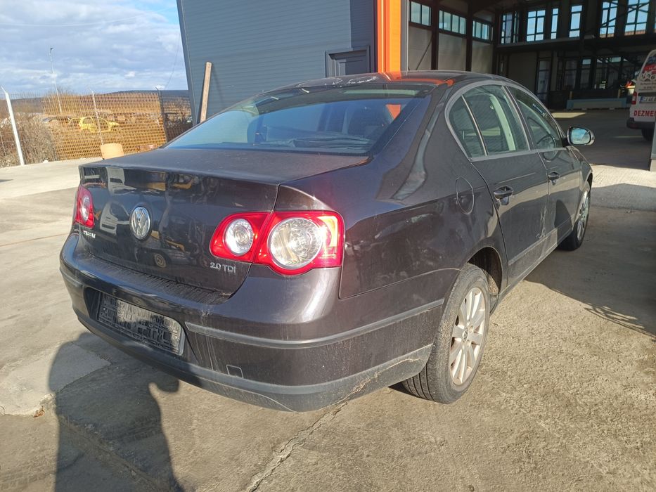 Dezmembram Volkswagen passat b6, motor 2.0 tdi, tip bkp