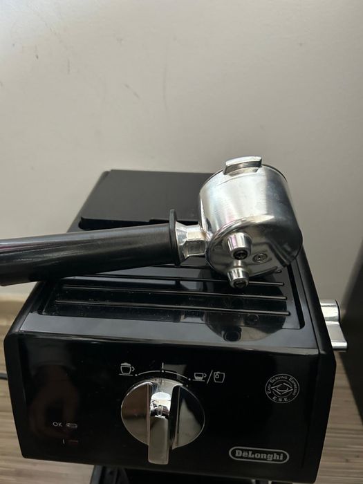 De vanzare espressorDe Longhi