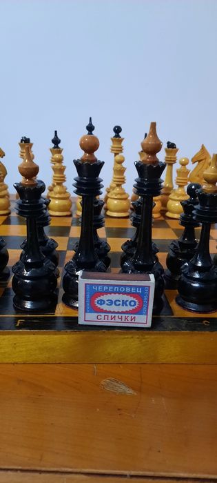 Шахматы, Ручная работа.