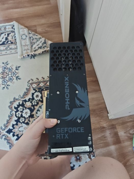 RTX 3070ti 8GB .