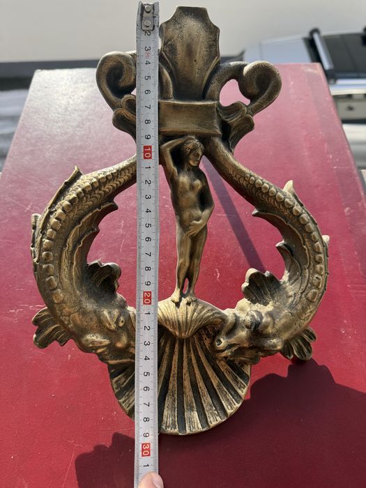 Batator de poarta vechi din bronz