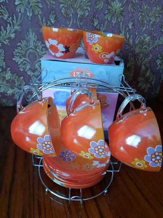 Срочно продаются новые вазы. Цены в описании.