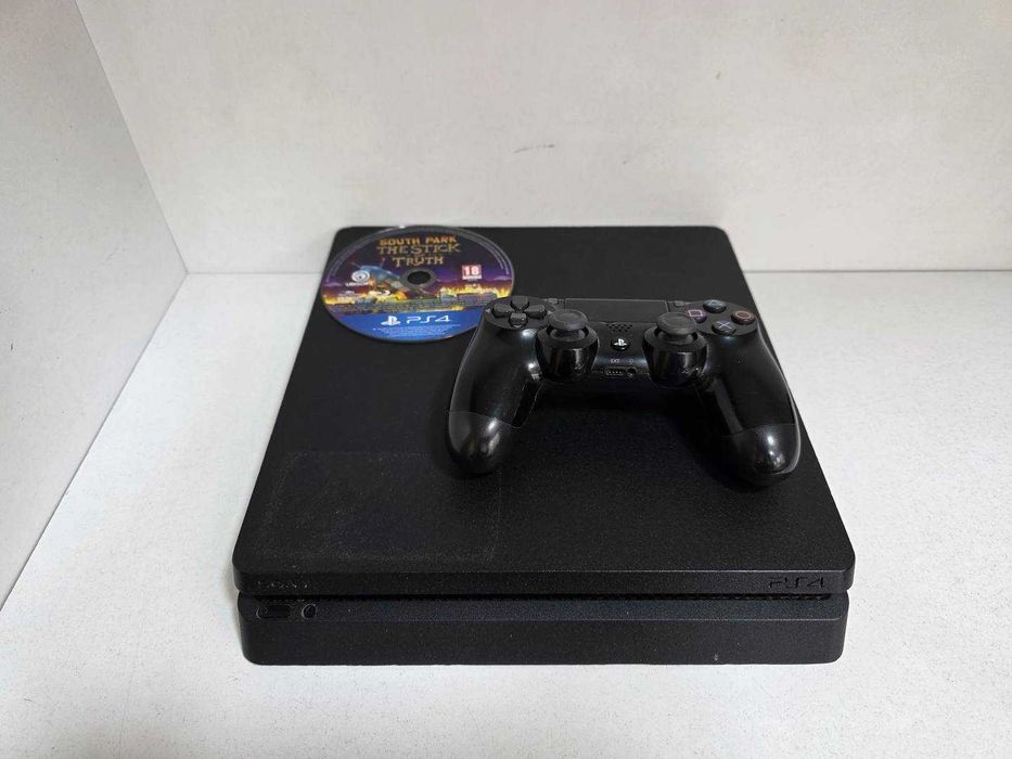 Play Station 4 Slim