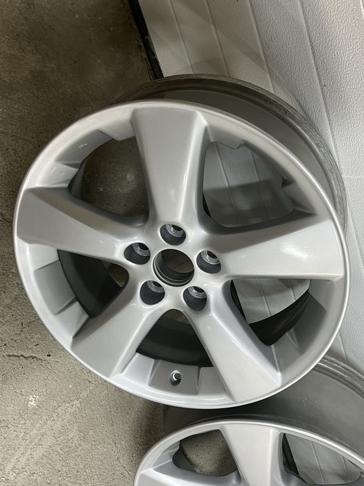 Продам комплект дисков от Lexus RX350