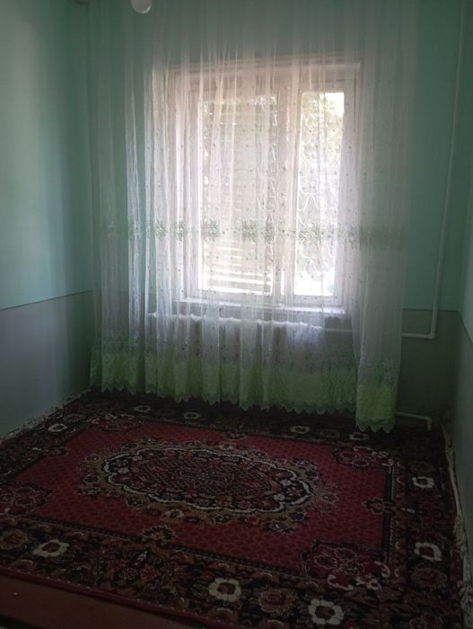 Kvartira qizlarga sheriklikka