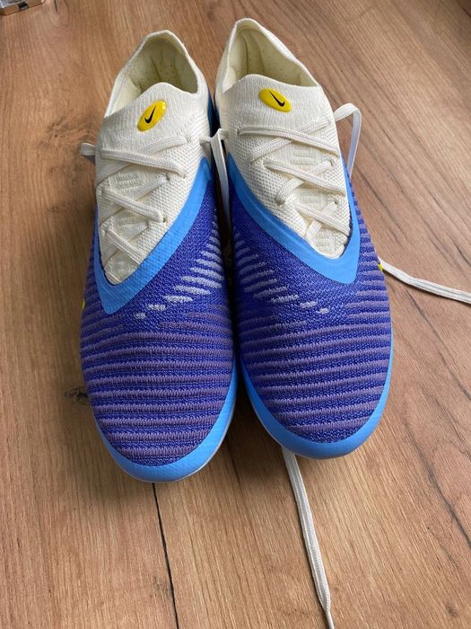 Модель бутс:Nike phantom 6, размер 41