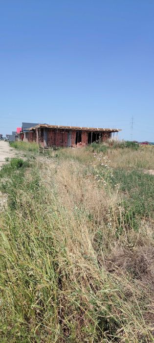 vand teren 400 mp cu proiect casa Fundatie+ autorizatie c. in Sabareni