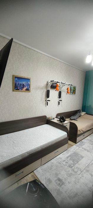 Продам две кровати.