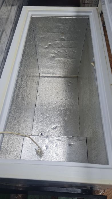 Продам морозильную ларь Бирюса