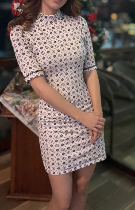 Рокля по тялото Алеса