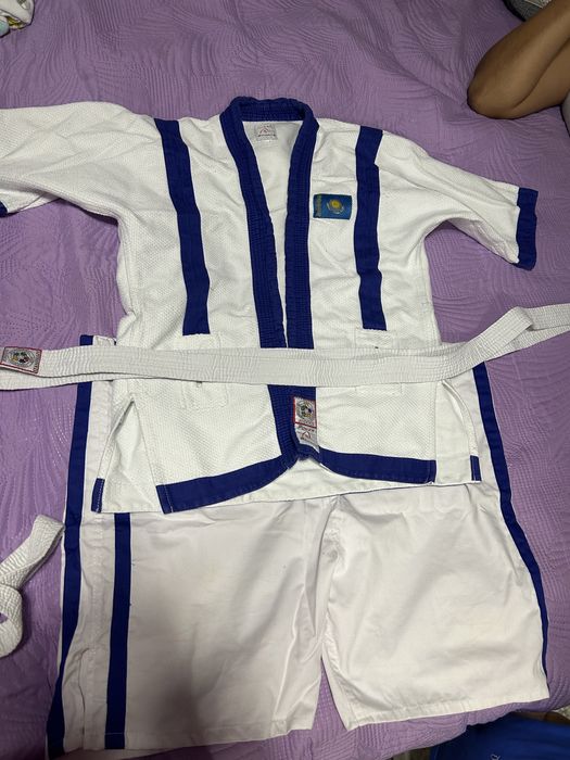 Продам кимоно для борьбы и дзюдо
