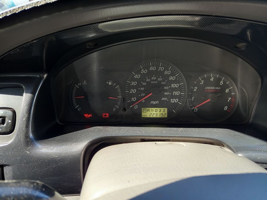 Продам Мазда MPV