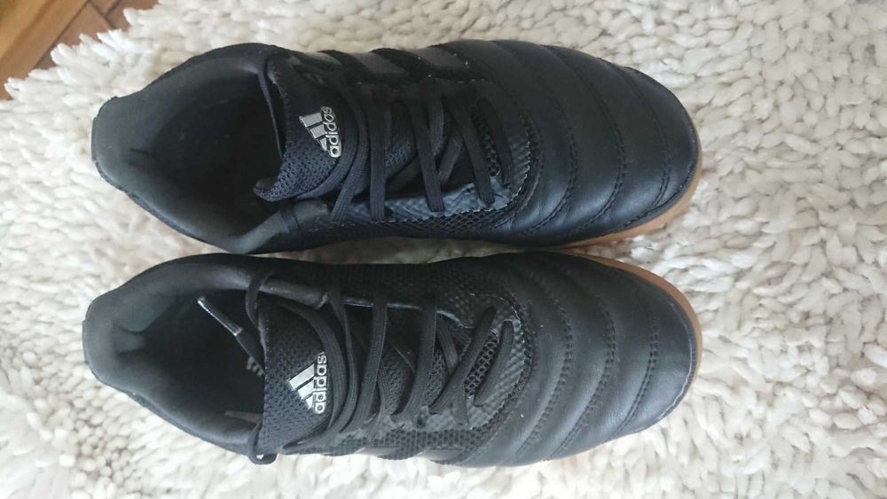 Adidas маратонки 40 номер