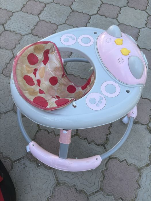 Продам детские ходунки б/у