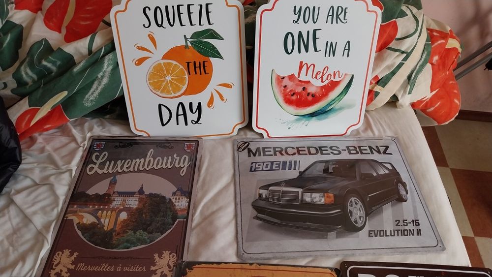 Метални табел 30×20 и 11×70 и други