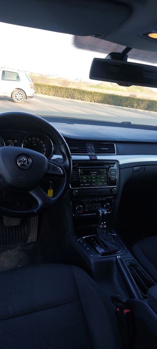 skoda superb 2.0 TDI  AUTOMATA  dsg 6 2015