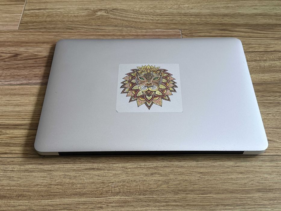 MacBook Air 13 2014`Core i5-4260U/128GB SSD/4GB RAM