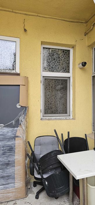 Apartament la curte, 2 camere – necesită renovare – zonă bună, aproape centru-potențial investiție