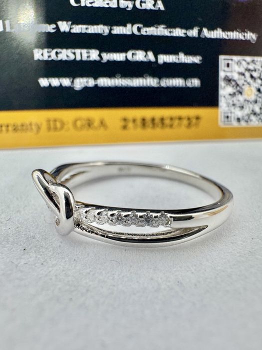 Сребърен пръстен с мойсанит (Диамант) 0.5 карата